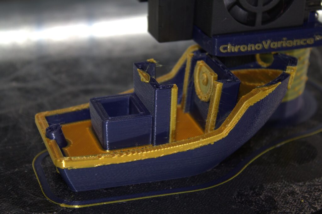 dual print 3 navy blue and gold benchy (6)